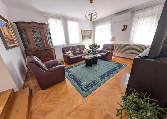 בית נופש In - Balaton 54827 *