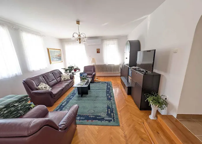 In - Balaton 54827 בית נופש *