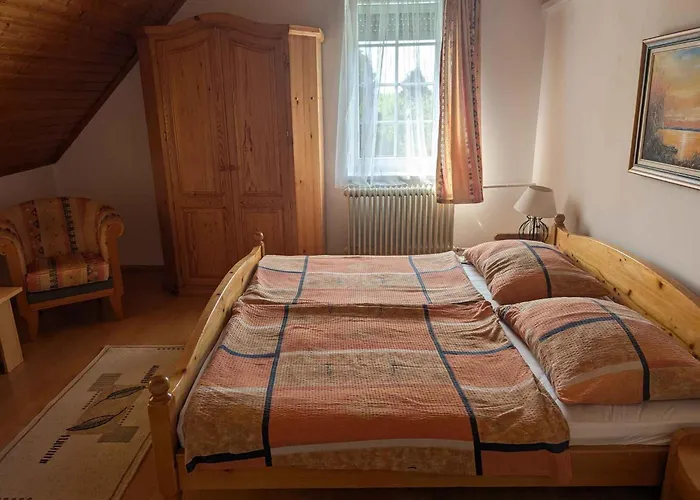 In - Balaton 54827 בית נופש *